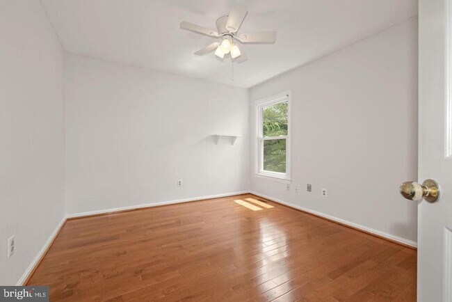 Building Photo - 14429 Stonebridge View Dr