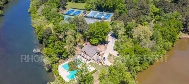 Building Photo - 218 Quail Run