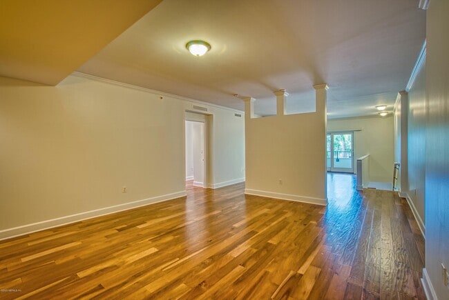 Building Photo - 525 3rd St N