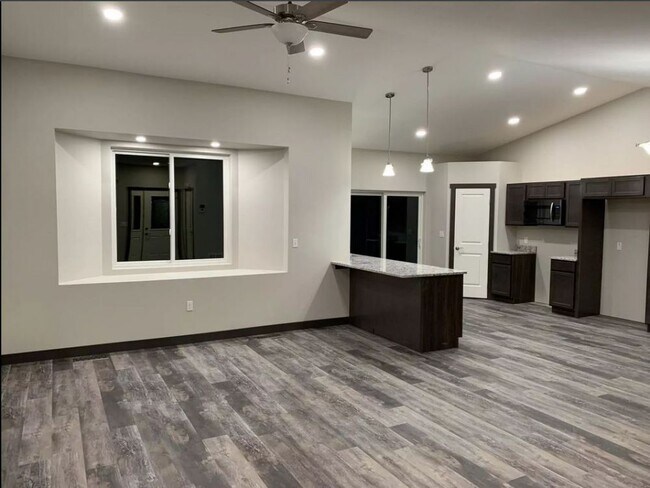 Building Photo - 3031 Hazelnut Ln, Rapid City, SD 57703