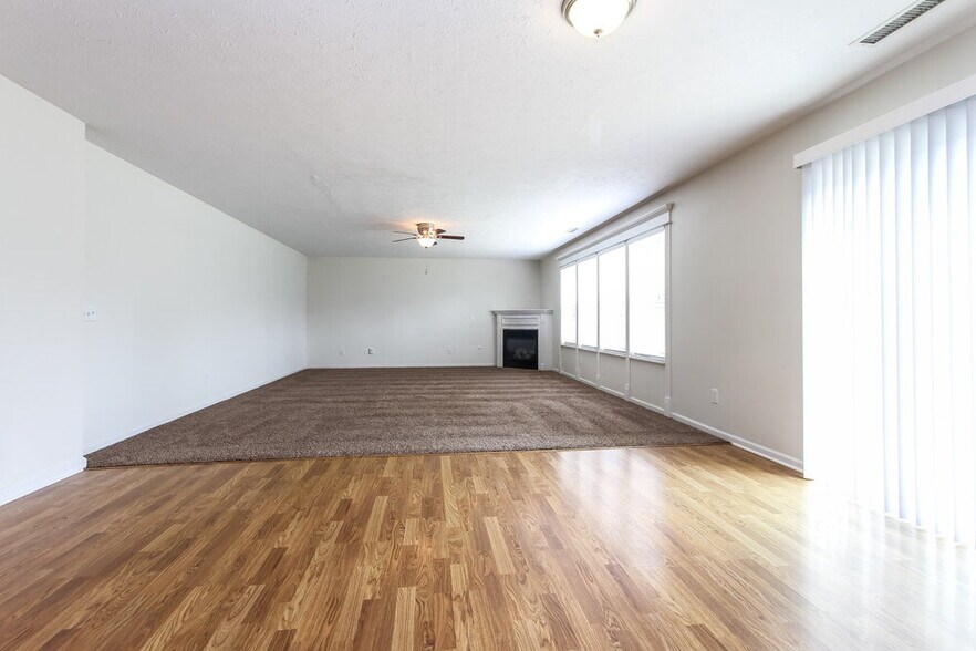 Building Photo - 10783 Standish Pl