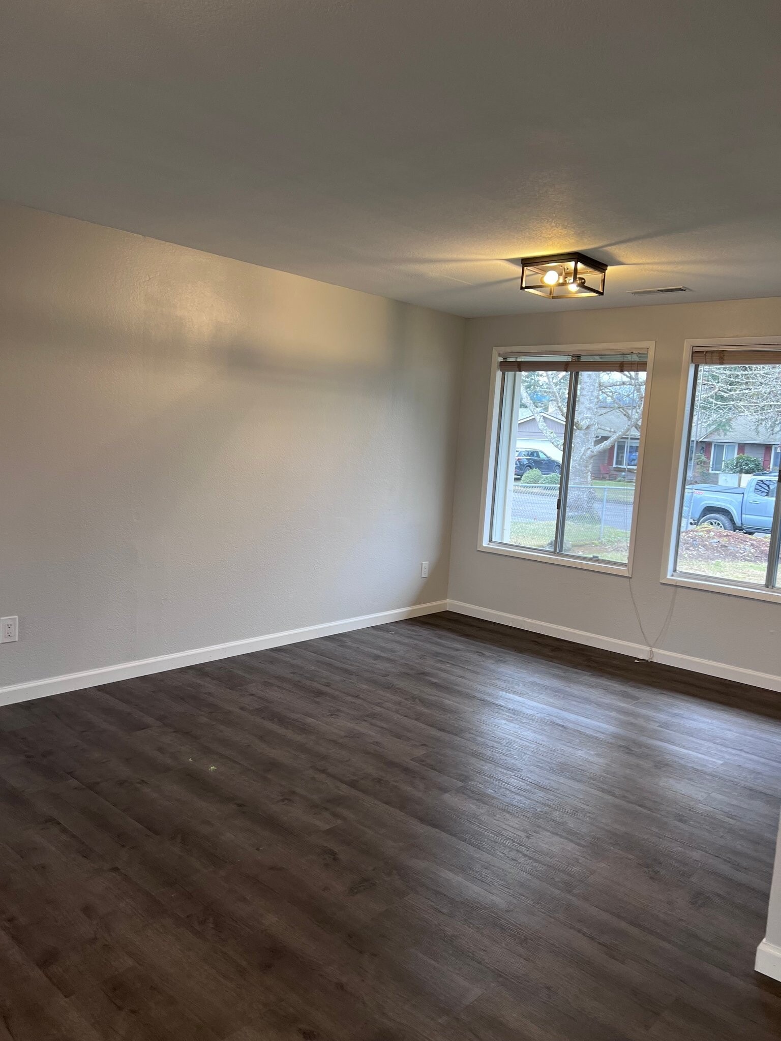 Building Photo - 2436 La Jolla Dr NW