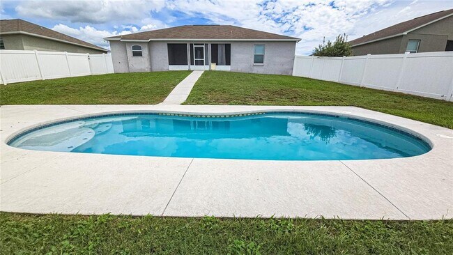 Building Photo - 3519 Kenwood Crossing