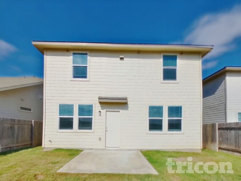 Building Photo - 3600 Catlett Crk Rd