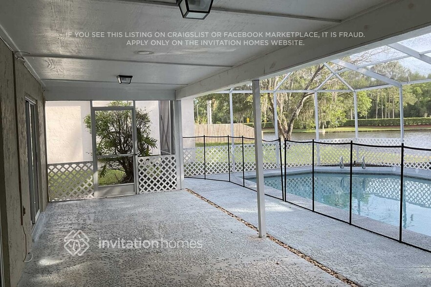 Building Photo - 9201 Rockrose Dr