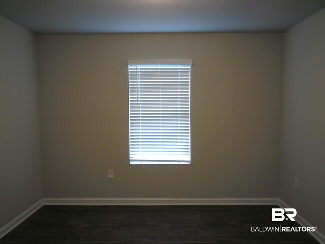 Building Photo - 224 Fulham Ln