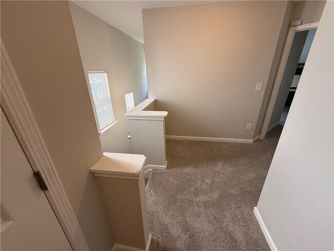 Building Photo - 997 Pierce Brennen Dr NE