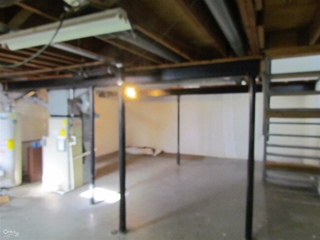 Building Photo - 37450 Charter Oaks Blvd