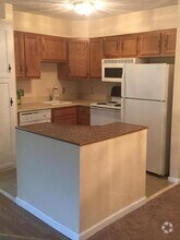 Building Photo - 8010 Westover Dr