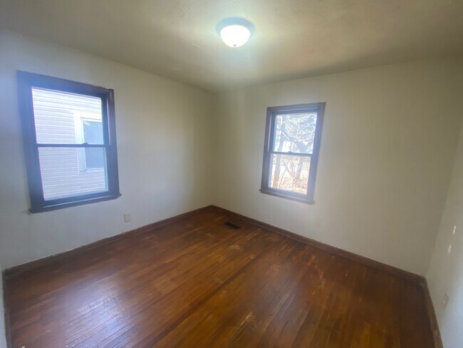 Building Photo - 2426 Joyce Ave