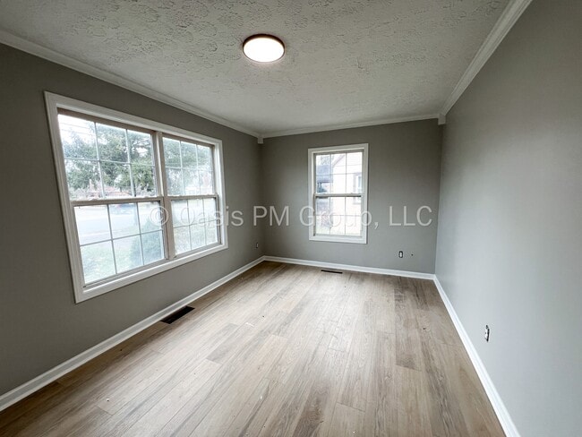 Building Photo - 4215 Avery Rd