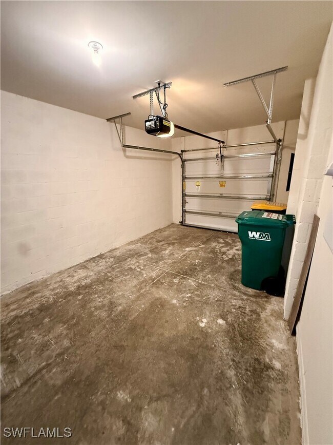 Building Photo - 15314 Wildflower Cir