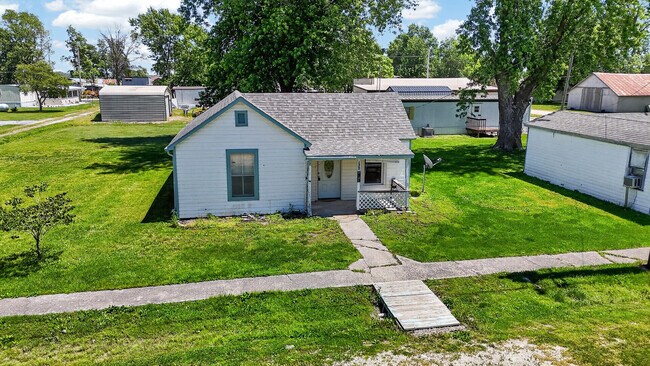 Building Photo - 216 Rollins St