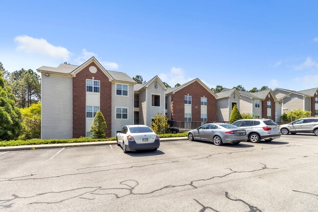 Building Photo - 124 Gallery Dr