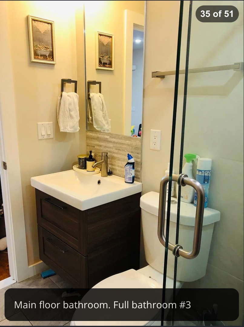 3rd full bathroom - 2015 S Hutchinson St