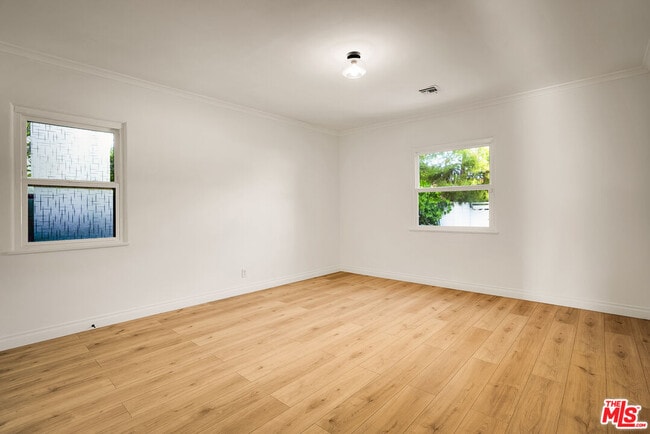 Building Photo - 5419 Gentry Ave