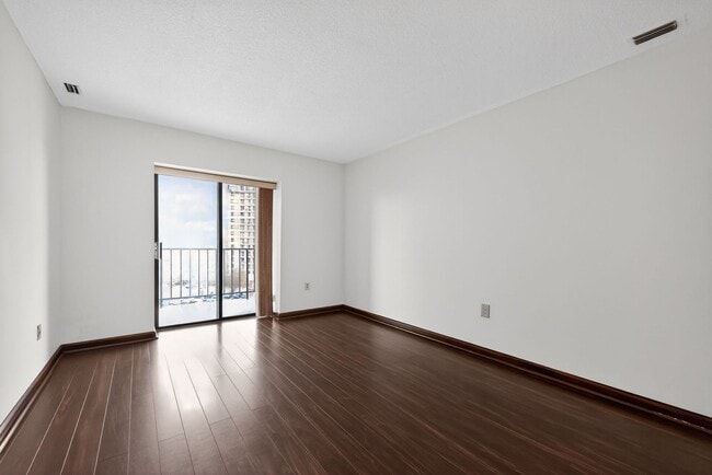 Building Photo - Now Available: Lovely 2 Bedroom, 2 Bath Condo in KOP!!