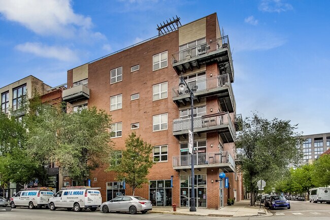 Primary Photo - 6 N May St