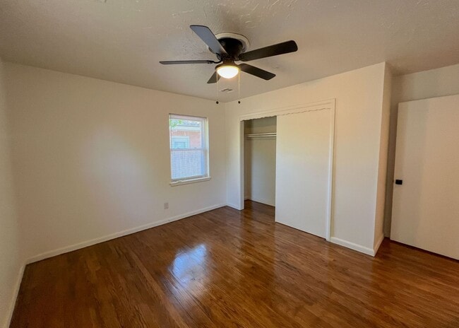 Building Photo - 10416 Ridgeview Dr