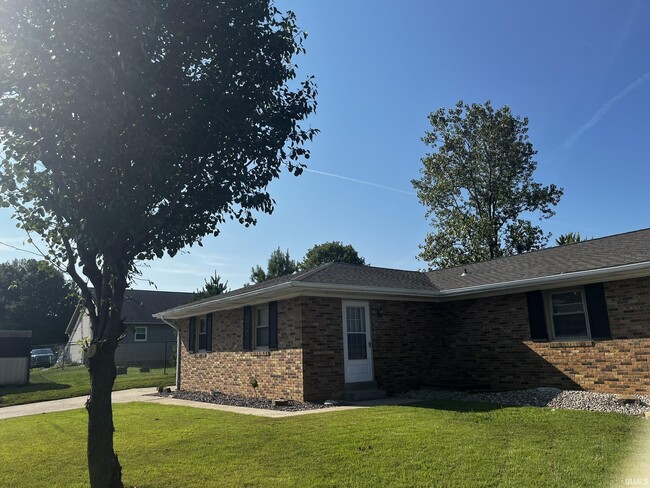 Building Photo - 4933 Richmond Dr