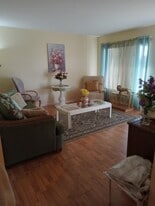 Building Photo - 8266 Trionfo Ave