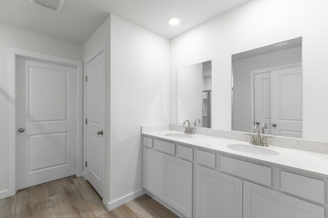 Building Photo - 8465 Mulberry Wy
