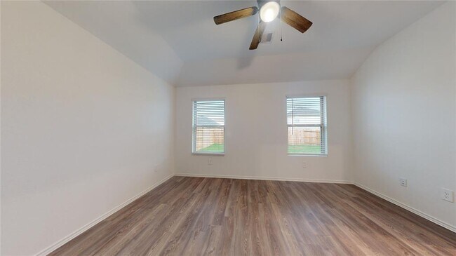 Building Photo - 1206 Silver Fir Ct