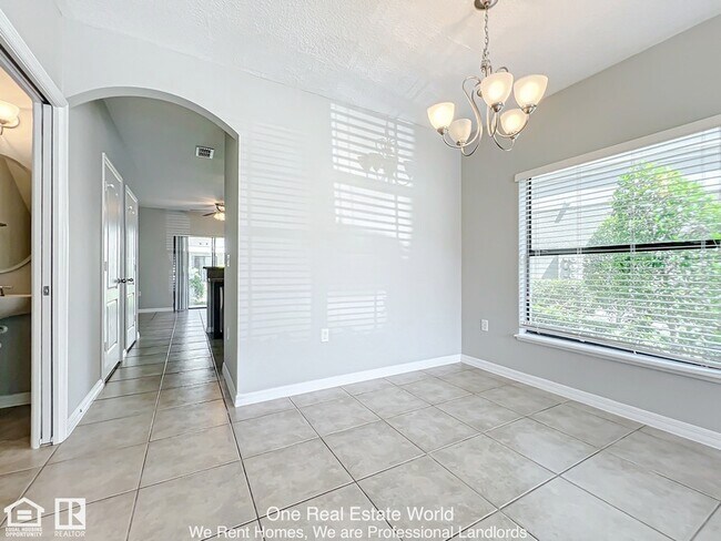 Building Photo - 5361 Windsor Lake Cir