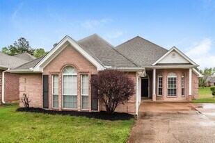 Building Photo - 3950 Spring Lakes Cir