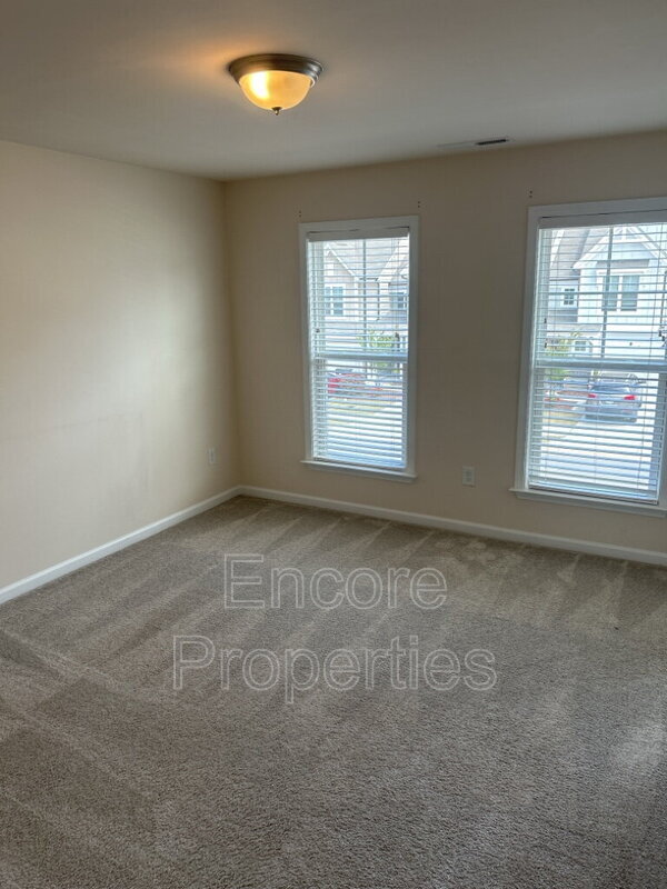 Building Photo - 2680 Impulsion Dr