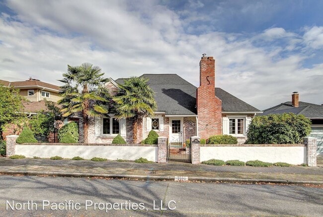 Primary Photo - 3 br, 3 bath House - 2524 Montavista Place...
