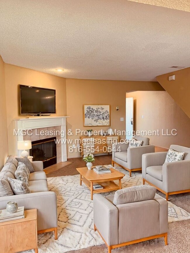 Primary Photo - Spacious Townhome with Open Floor Plan in ...