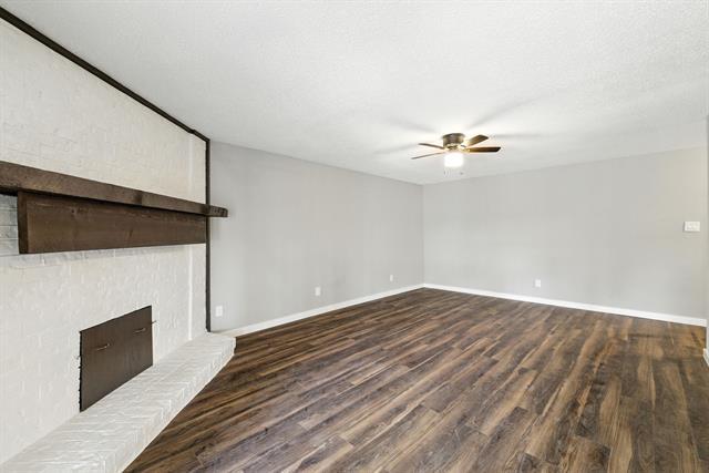 Building Photo - 2307 Montclair Dr
