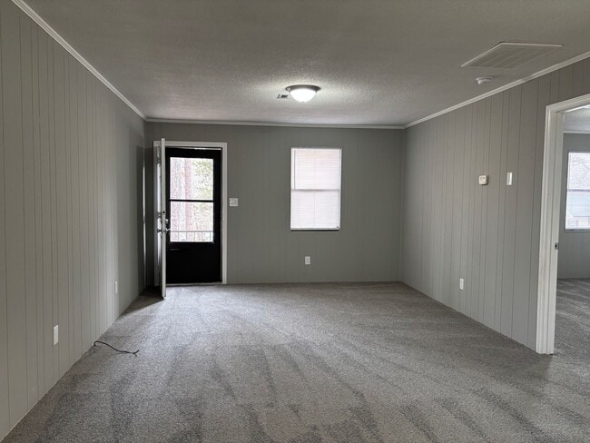 Building Photo - 353