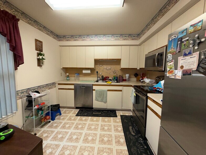 Building Photo - 154 Valley Greene Cir