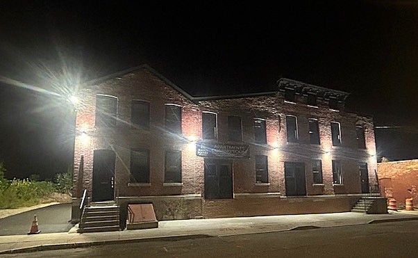 Building Photo - 110 Hotel St