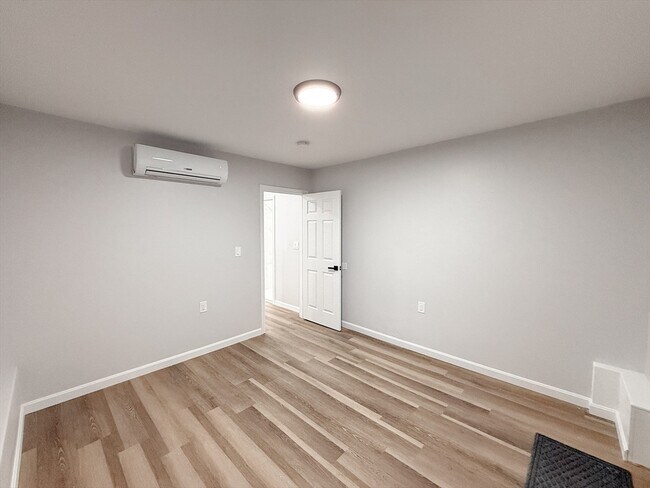 Building Photo - 29 Avon St