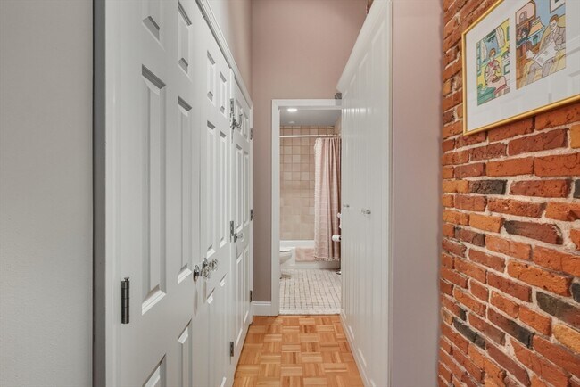 Building Photo - 130 Fulton St