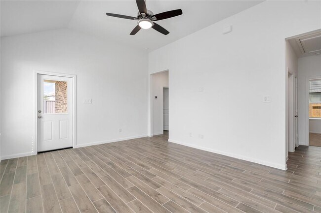 Building Photo - 6611 Canary Knl Ct