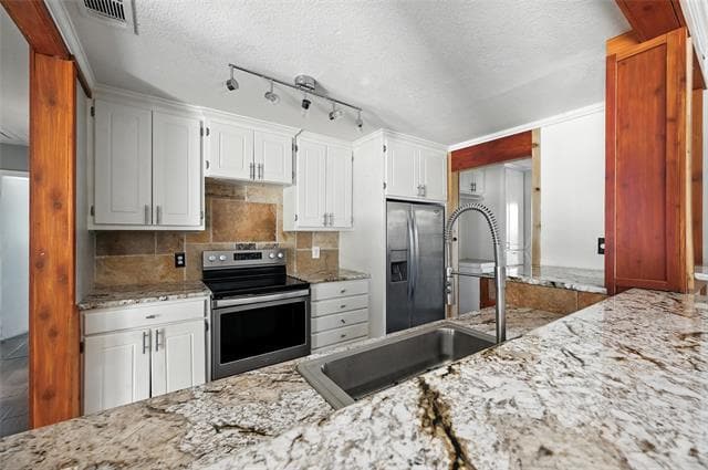 Building Photo - 3905 Dogwood Ct