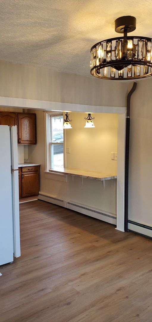 Building Photo - Beautifully Styled Colonial Home with Upgrades!