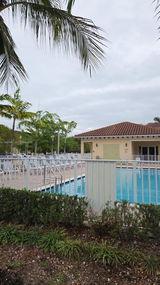 Building Photo - 230 NW 109th Ave