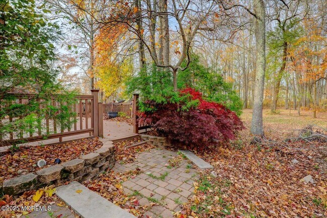 Building Photo - 12 Lone Star Ln