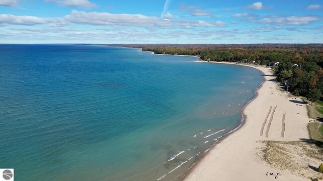 Building Photo - 840 Millers Park Rd