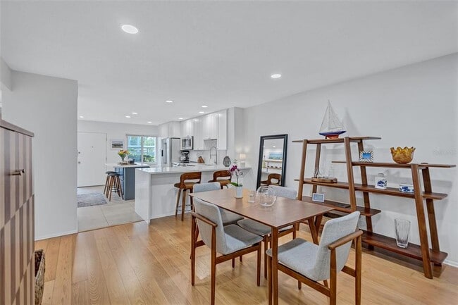 Building Photo - 1600 1st Ave W