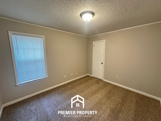 Building Photo - 4556 Trout Valley Dr