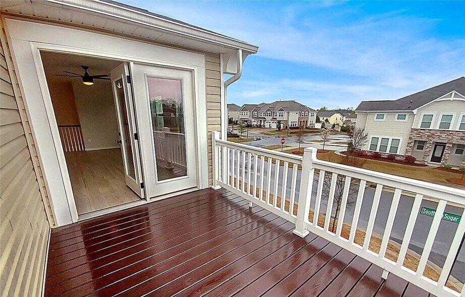 Building Photo - 11052 Chalkbark Ln