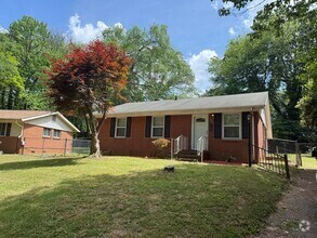 Building Photo - Cozy 3 Bedroom Home!!