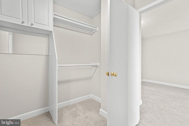 Building Photo - 1021 Arlington Blvd