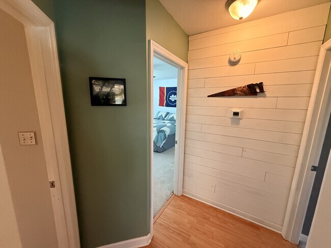Building Photo - 145 Broadleaf Dr
